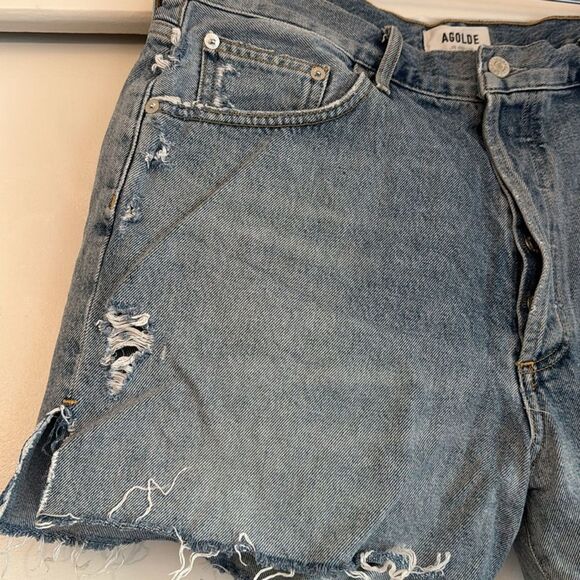 Agolde Dee Distressed Denim Fray Hem Jean Shorts Chimes Light Blue Wash Size 32 - Picture 6 of 9